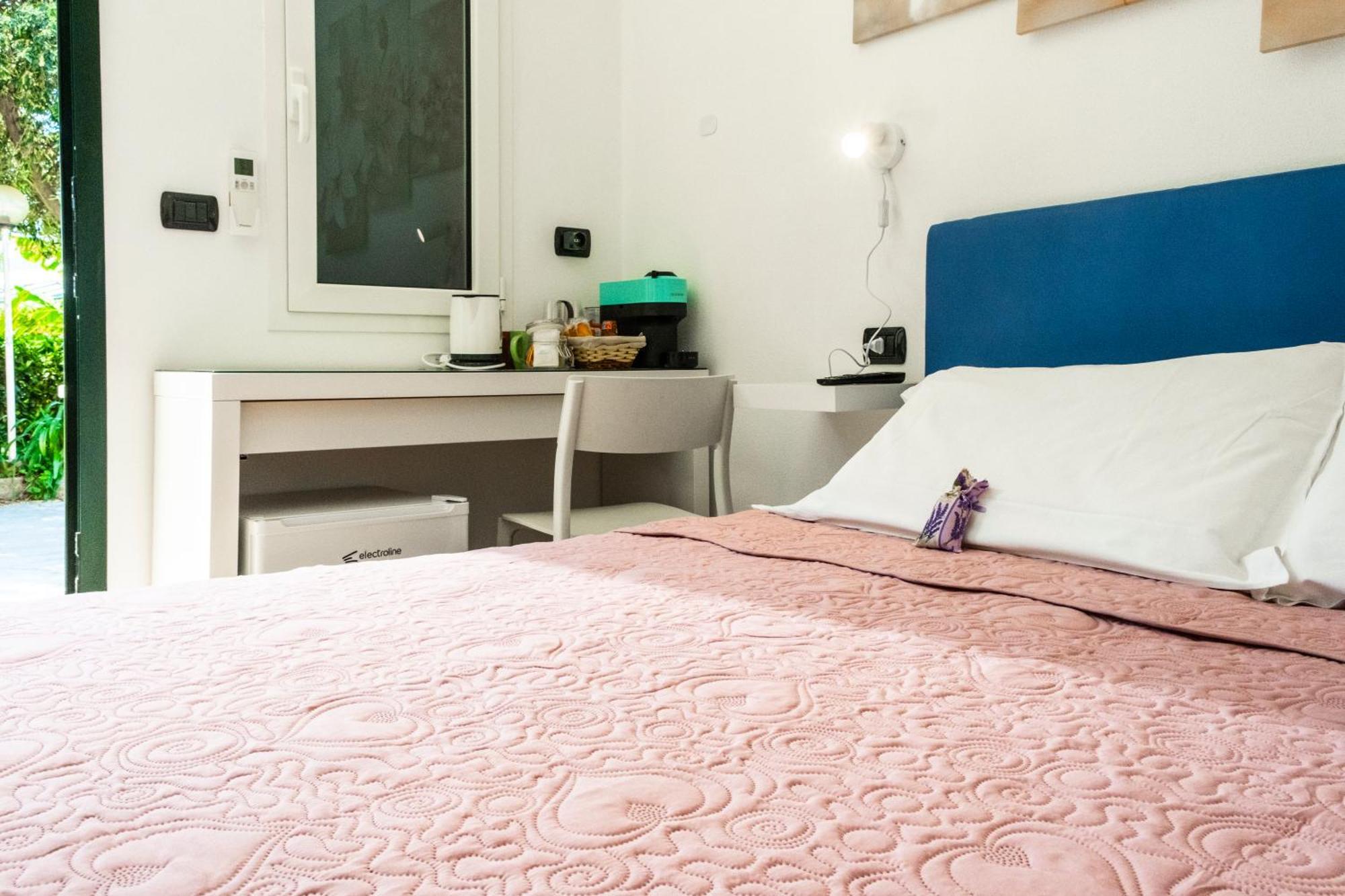Agriturismo Giorgi Appartamenti In Riviera Ligure 알벤가 외부 사진